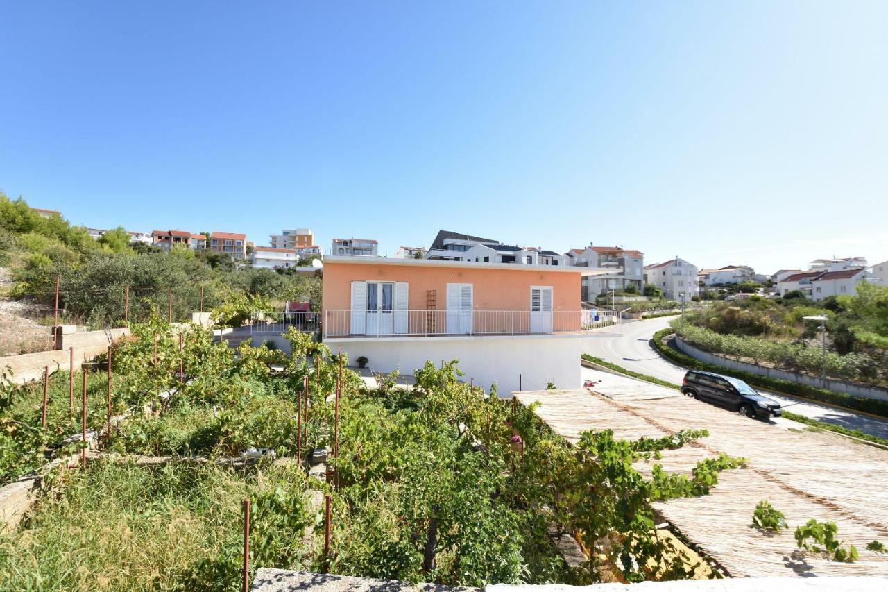 Apartments Zmika Primosten Exterior photo